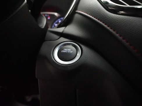 Used 2023 Chevrolet Equinox RS image 31