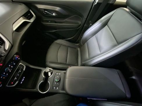 Used 2023 GMC Terrain SLT FWD image 44