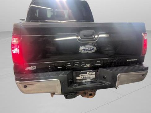 Used 2015 Ford F250 Lariat w/ Chrome Package image 32