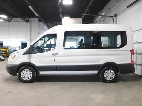 Used 2018 Ford Transit 150 XLT image 10