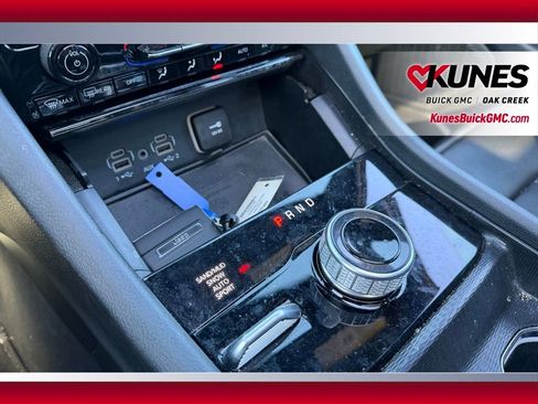 Used 2024 Jeep Grand Cherokee L Limited w/ Luxury Tech Group II image 27