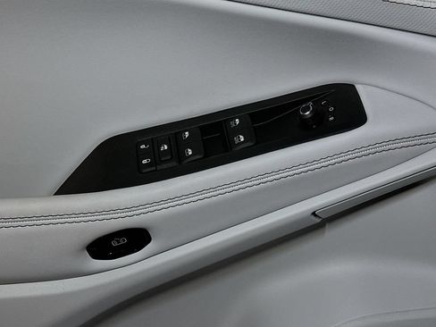 New 2026 Jeep Cherokee Limited AWD/4WD image 16