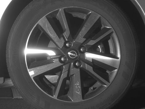 Used 2025 Nissan Versa SV FWD image 13