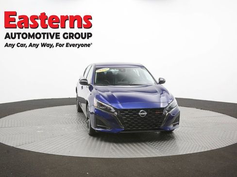 Used 2024 Nissan Altima 2.5 SR FWD image 50