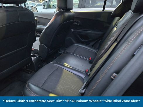 Used 2018 Chevrolet Trax LT w/ Driver Confidence Package image 17