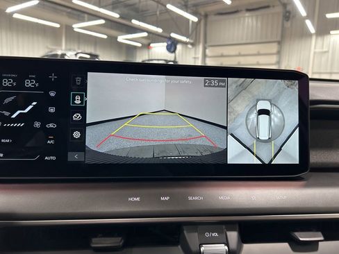 New 2026 Kia EV9 Wind image 17