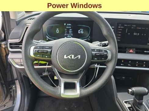 Used 2025 Kia Sportage LX AWD/4WD image 11