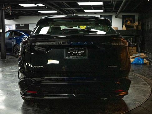 Used 2024 Nissan Ariya FWD image 6