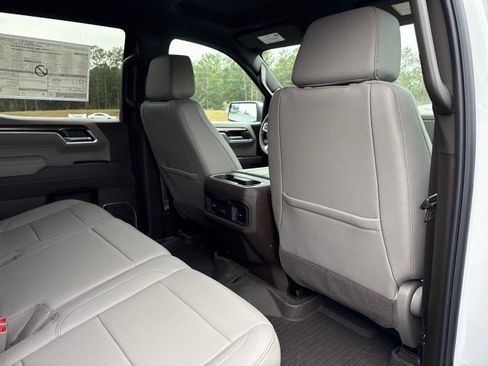 New 2026 Chevrolet Silverado 1500 LT image 15