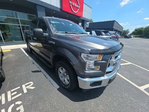Used 2017 Ford F150 XLT AWD/4WD image 3