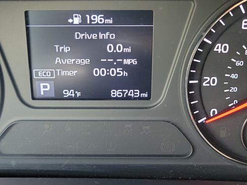 Used 2019 Kia Sorento AWD image 26