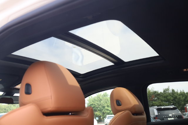 Used 2023 BMW X4 xDrive30i w/ Premium Package AWD/4WD image 26