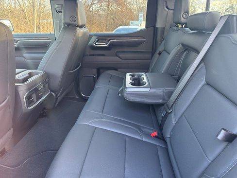 Certified 2025 GMC Sierra 1500 SLT w/ SLT Premium Plus Package image 16