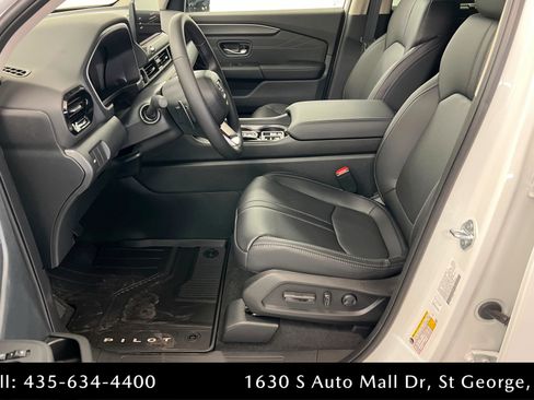 New 2026 Honda Pilot Touring image 17