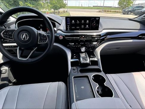 Used 2026 Acura MDX FWD w/ Technology Package image 18