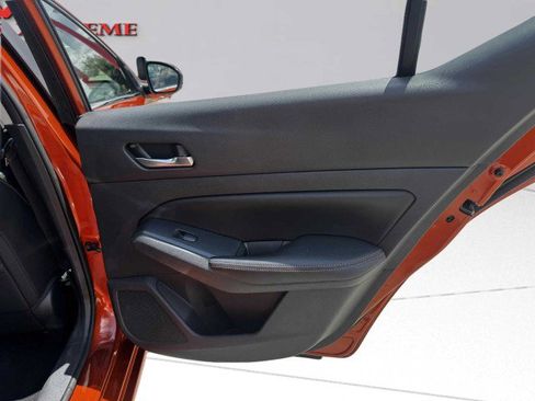 Used 2019 Nissan Altima 2.5 SR w/ SR Premium Package image 32