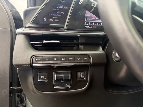 Used 2023 Cadillac Escalade Sport w/ LPO, ONYX Package AWD/4WD image 31