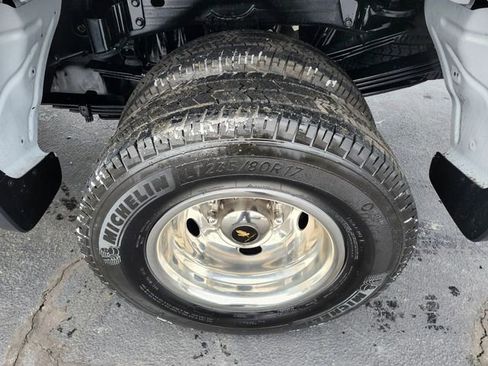 Used 2024 Chevrolet Silverado 3500 W/T image 20