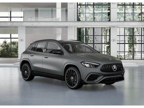 New 2026 Mercedes-Benz GLA 35 AMG 4MATIC image 10