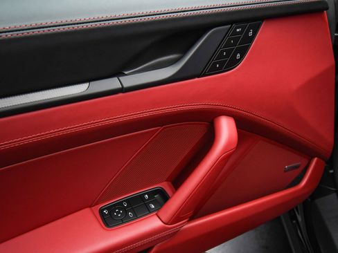 Used 2024 Porsche 911 Carrera S image 42