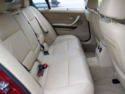 Used 2011 BMW 335i Sedan image 24