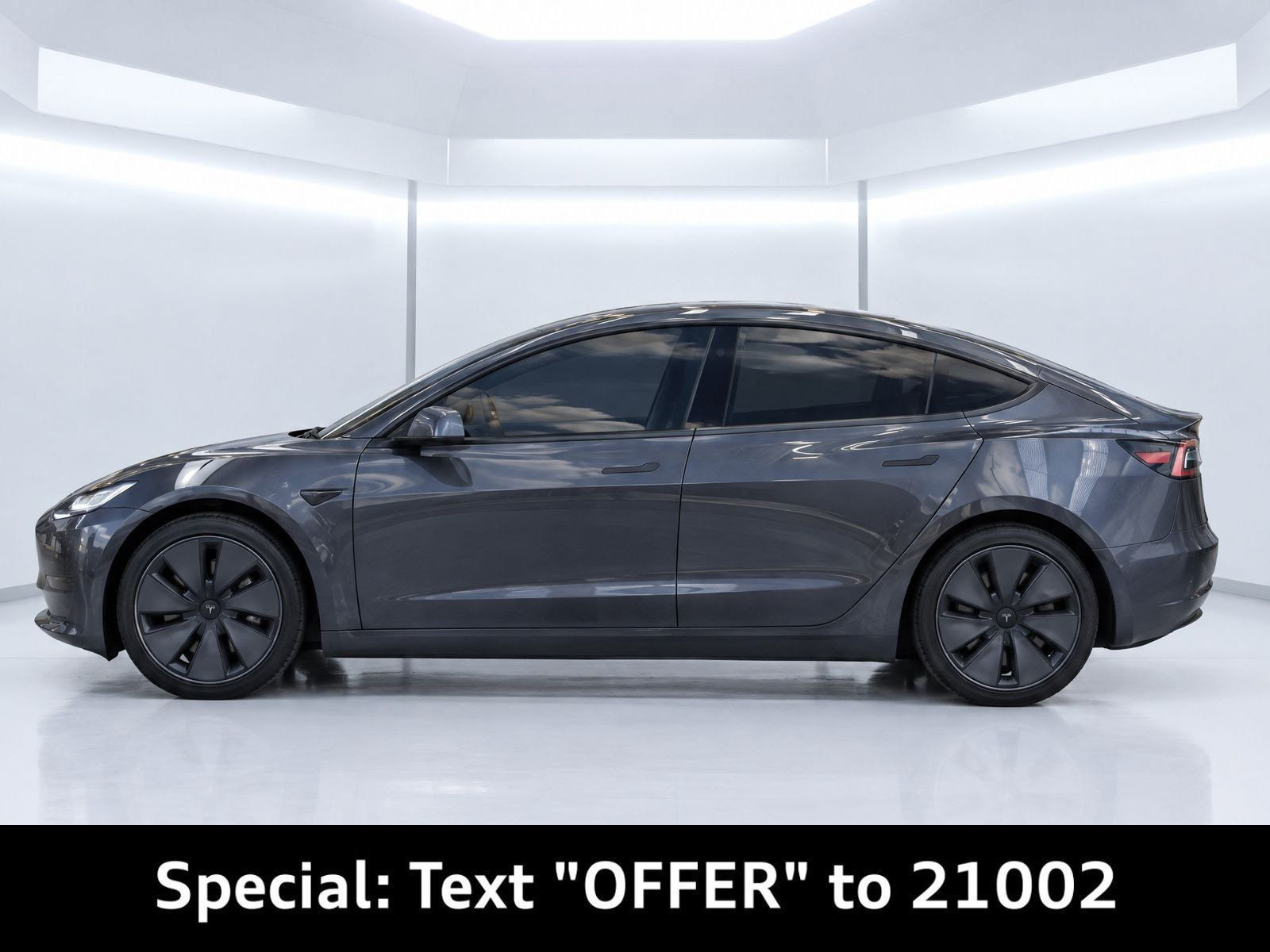 Used 2025 Tesla Model 3 Long Range RWD image 2