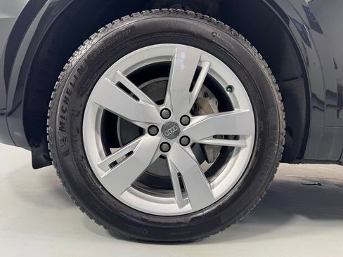 Used 2019 Audi Q5 2.0T Premium Plus w/ Premium Plus Package AWD/4WD image 10