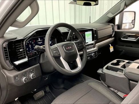 New 2026 GMC Sierra 2500 SLE AWD/4WD image 8