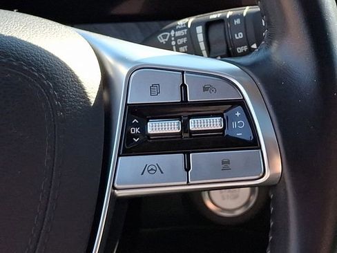 Used 2024 Kia Telluride EX w/ EX Captain's Chair Package image 27