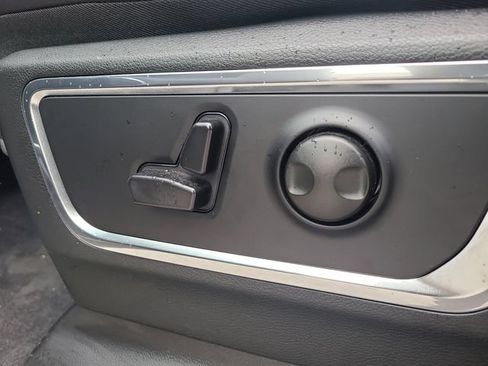 Used 2026 RAM 1500 Laramie AWD/4WD image 21