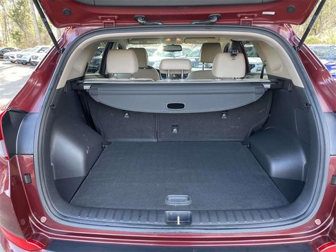 Used 2017 Hyundai Tucson SE Plus image 8