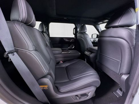 New 2026 INFINITI QX80 Autograph w/ Premium Cargo Package image 37