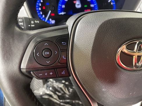 Used 2022 Toyota Corolla XSE image 19