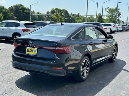 Certified 2025 Volkswagen Jetta Sport FWD image 4