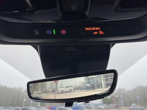 New 2026 Chevrolet Suburban High Country image 37