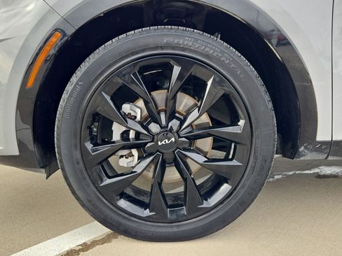 Certified 2022 Kia Sorento SX image 18