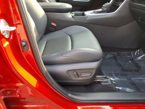 Used 2024 Toyota RAV4 XSE w/ Premium Package image 15