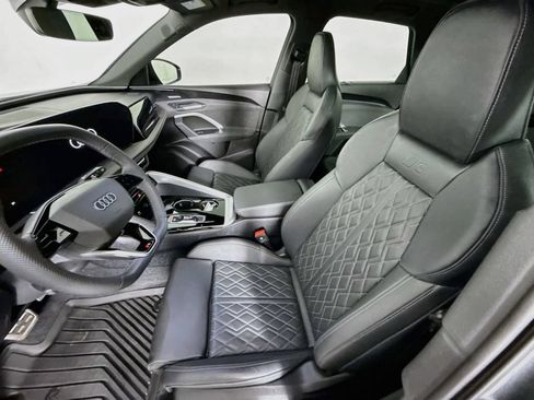 Used 2025 Audi SQ5 Premium Plus AWD/4WD image 5