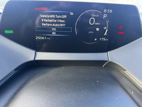 Used 2024 Toyota Prius LE image 21