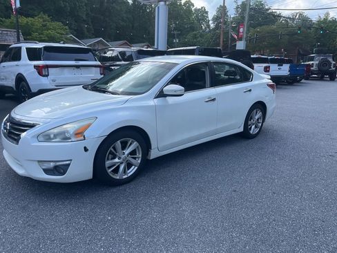 Used 2013 Nissan Altima 2.5 SL FWD image 7