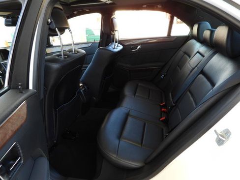 Used 2013 Mercedes-Benz E 350 Luxury image 27