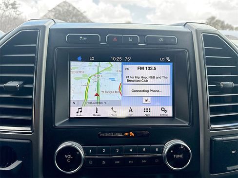 Used 2019 Ford Expedition XLT w/ Equipment Group 202A image 16