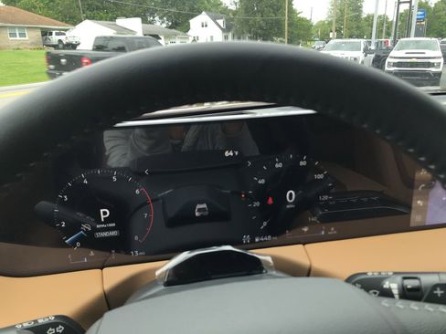 New 2025 Nissan Armada SL w/ Captain's Chari Seat Package image 26