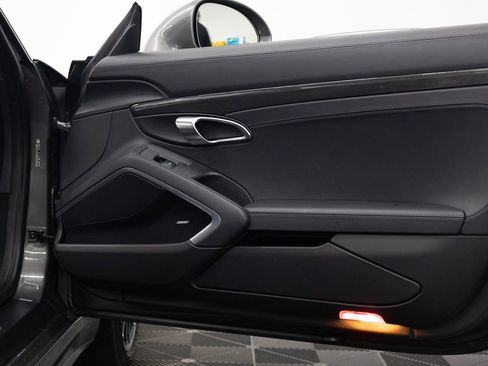Certified 2014 Porsche 911 Turbo S image 21