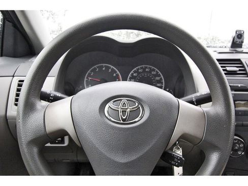 Used 2010 Toyota Corolla LE FWD image 15