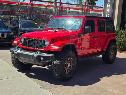 Used 2024 Jeep Wrangler Unlimited AWD/4WD image 5