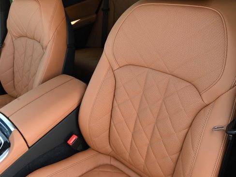 New 2026 BMW X5 xDrive50e w/ M Sport Package image 7