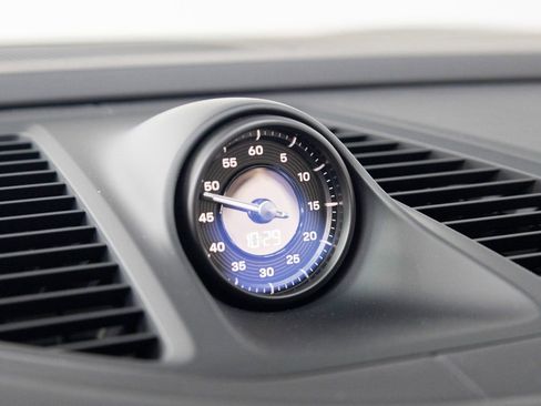 New 2026 Porsche Macan 4 Electric image 18