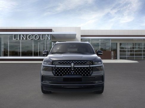 New 2025 Lincoln Navigator L Black Label AWD/4WD image 6