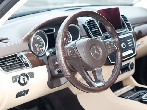 Used 2018 Mercedes-Benz GLS 450 4MATIC image 17